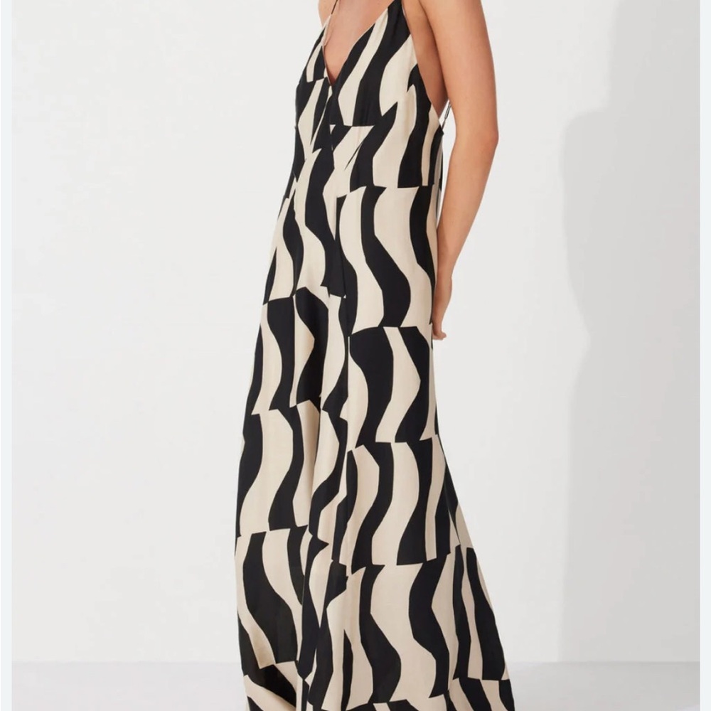 Geometric print maxi dress NWT Sz L fits 6/8 - Picture 2 of 4